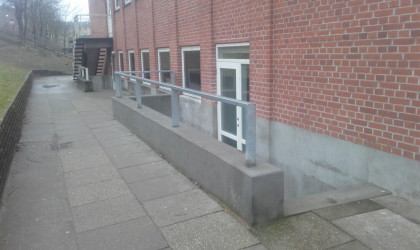 Fremstilling af ny gelænder ved Vejle Sprogskole