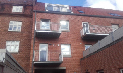 Opsætning af altaner på Åboulevarden i Horsens for JTH Invest